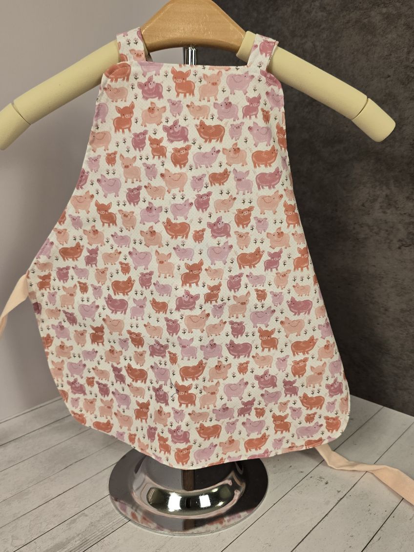 Piggy apron